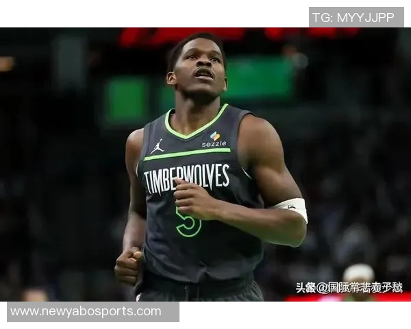 爱德华兹上半场表现亮眼15投6中三分球命中率不佳仍贡献17分1板2助 爱德华兹上半场表现亮眼15投6中三分球命中率不佳仍贡献17分1板2助