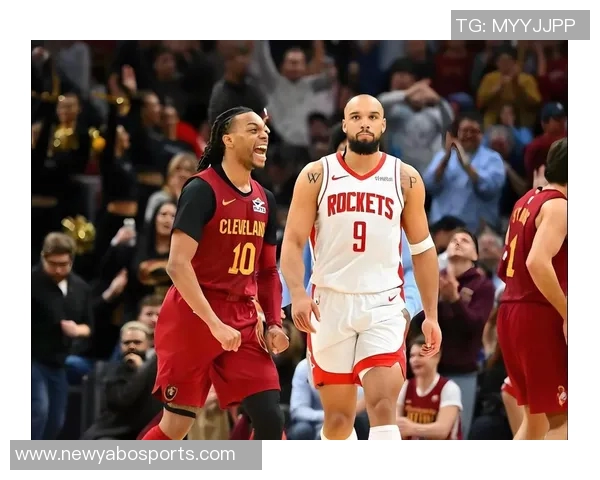 马刺半场领先太阳7分福克斯表现出色狄龙和布克状态起伏