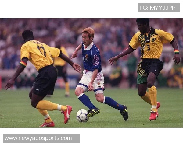 意甲历史上出场次数最多的亚洲球员阵容揭秘中田英寿与长友佑都领衔 意甲历史上出场次数最多的亚洲球员阵容揭秘中田英寿与长友佑都领衔