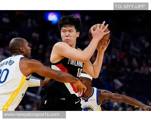 比卢普斯称赞夏普攻守兼备称其能应对高强度对抗挑战